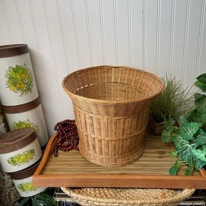 Wicker Woven Circular Basket